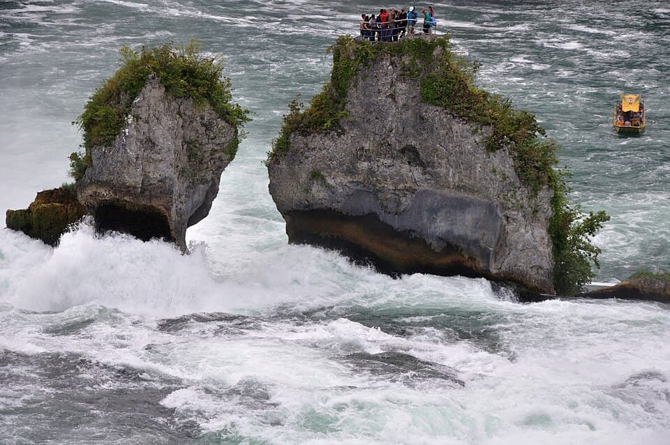 Barco de las cataratas del Rin