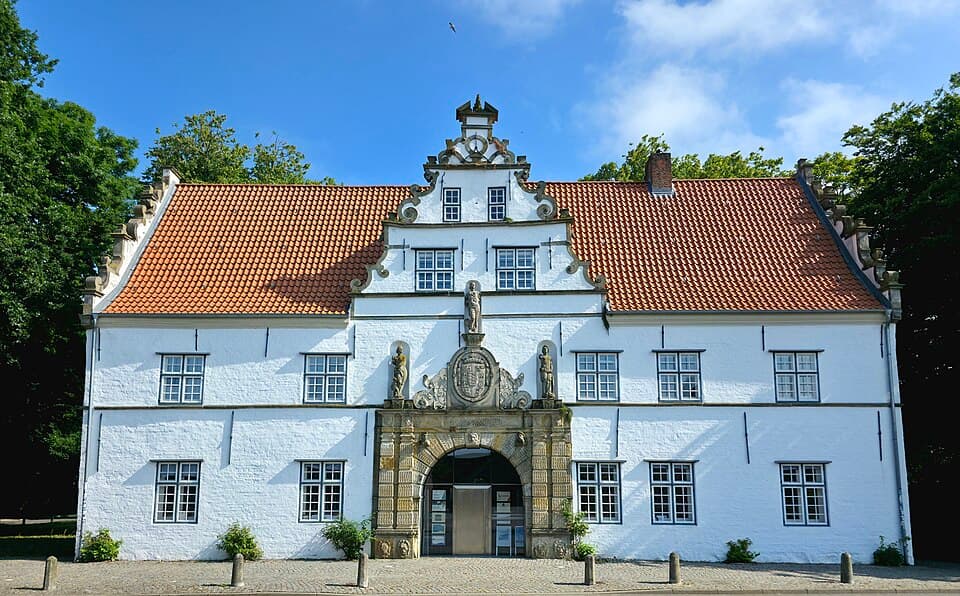 Husum Castle