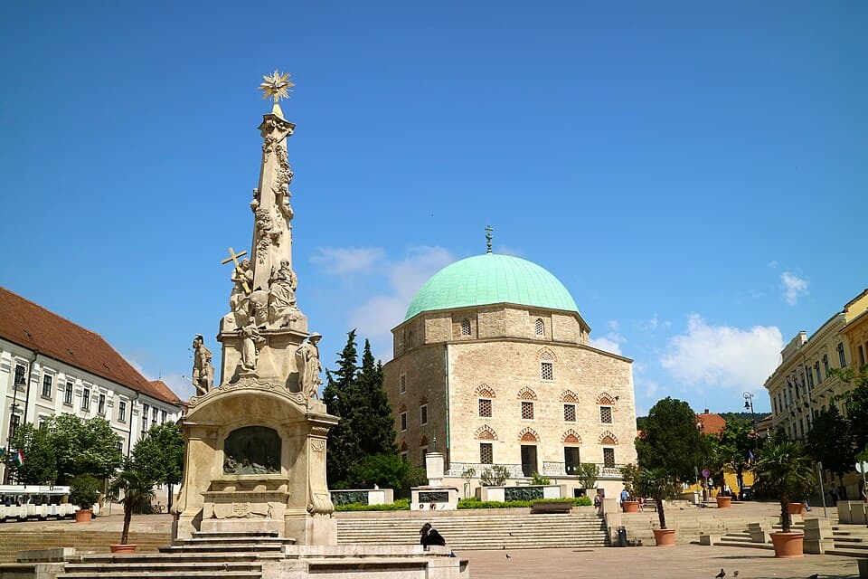 Pécs & die Weinhügel von Villány