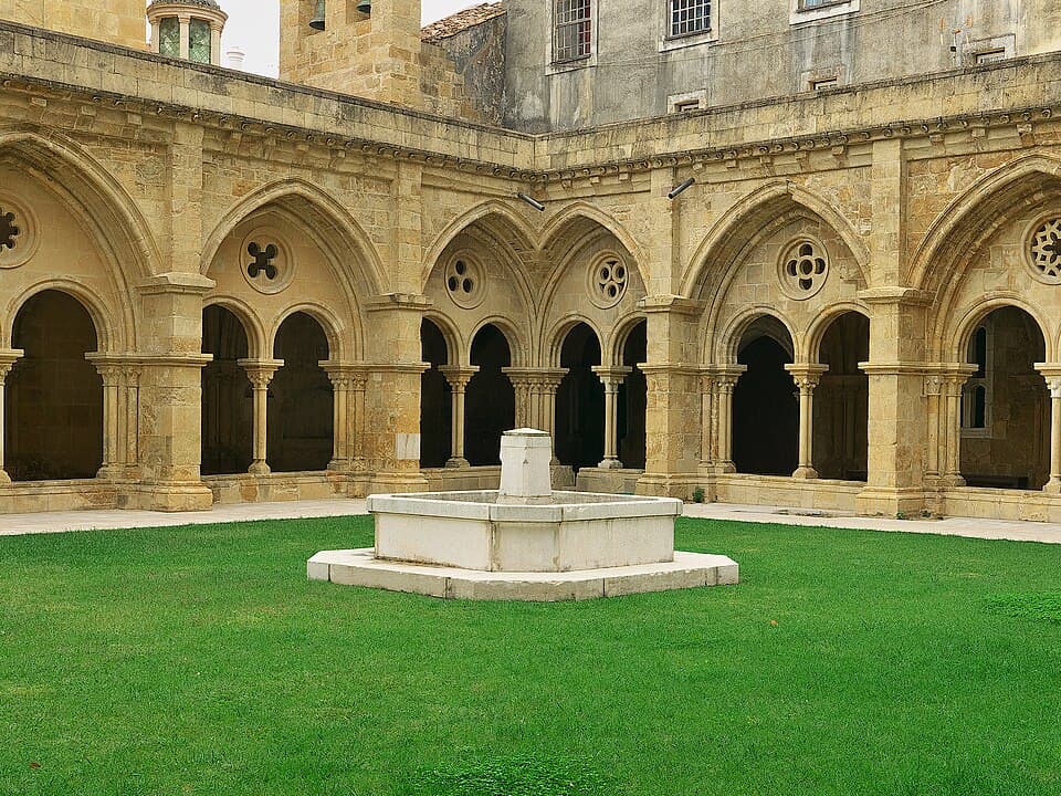 Sé Velha (Alte Kathedrale)