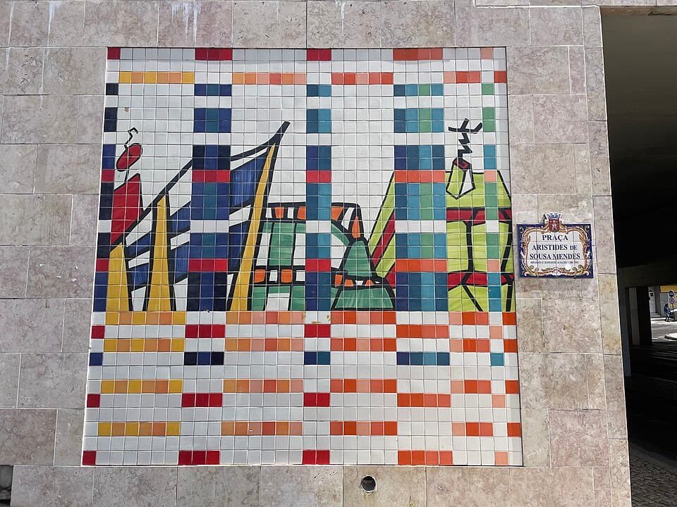 Azulejo-Tafeln am Bahnhof