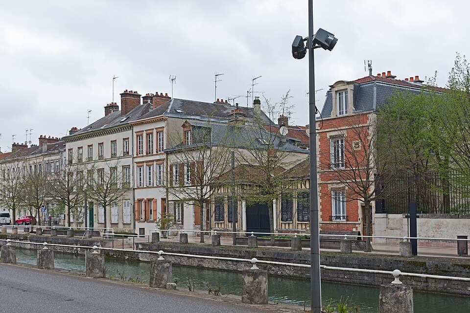 Troyes
