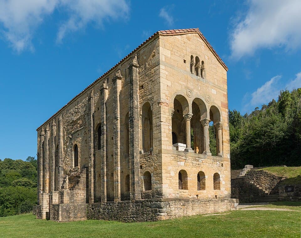 Santa María del Naranco