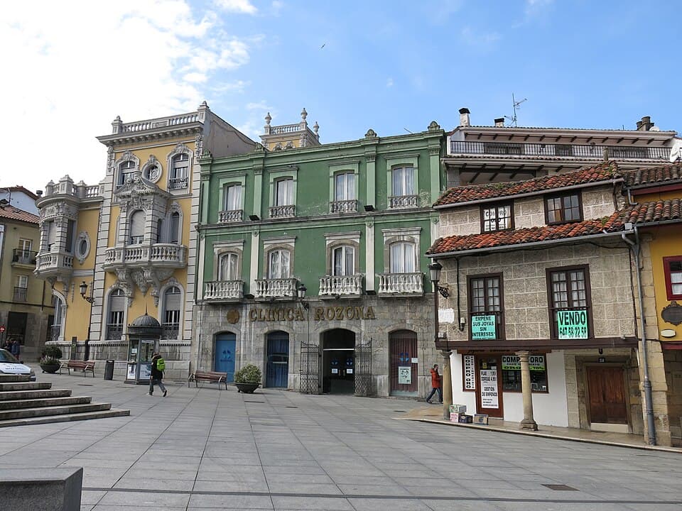 Calle Galiana & die Arkaden