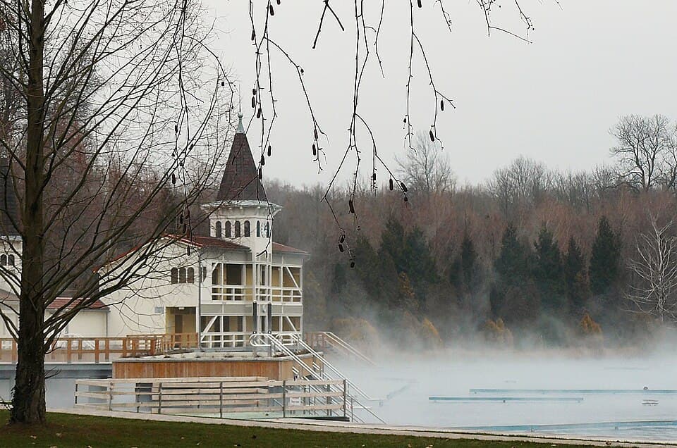Lake Hévíz Thermal Bath