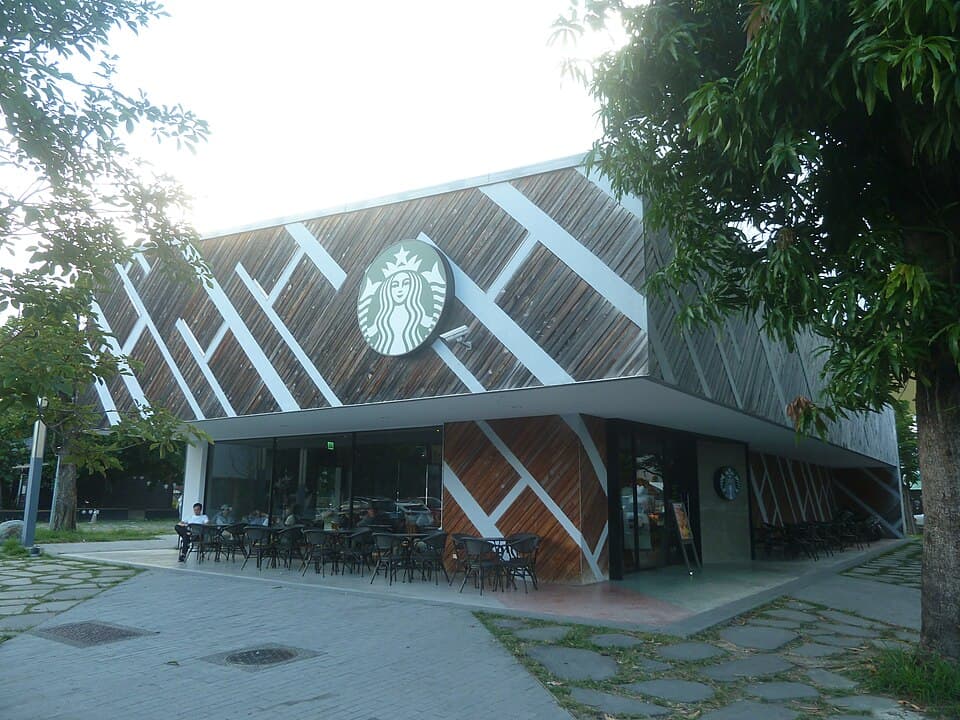 Parque marítimo y aldea del arte ferroviario