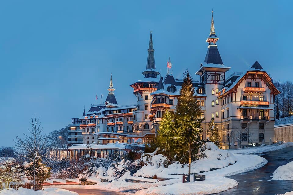 زيورخ وشلالات الراين و St. Gallen